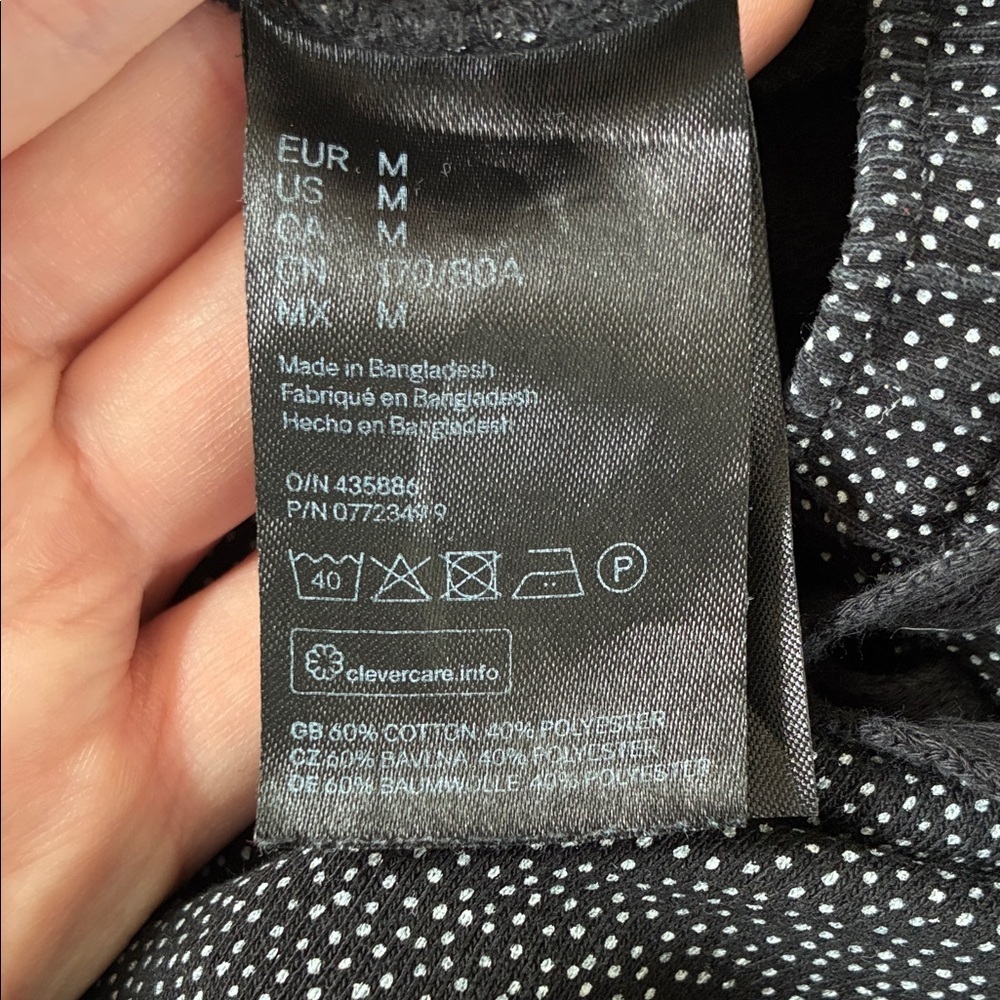 H&M Black and white Athletic sweat Shorts medium - Picture 6 of 6